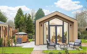 Veluwepark De Bosgraaf | Comfort Met Hottub